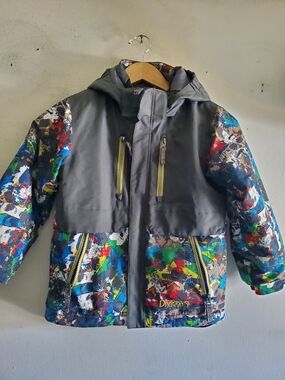 Snow Dragon Outdoor Jacket Size 6.